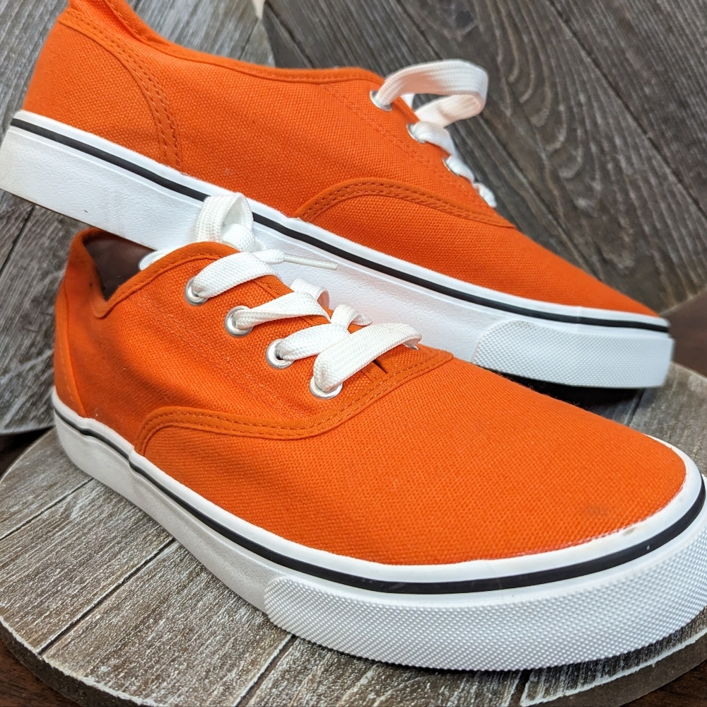 Women's canvas tennis shoes, orange, size 9. Never worn.